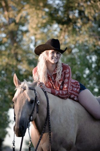 Adelynn Loretta